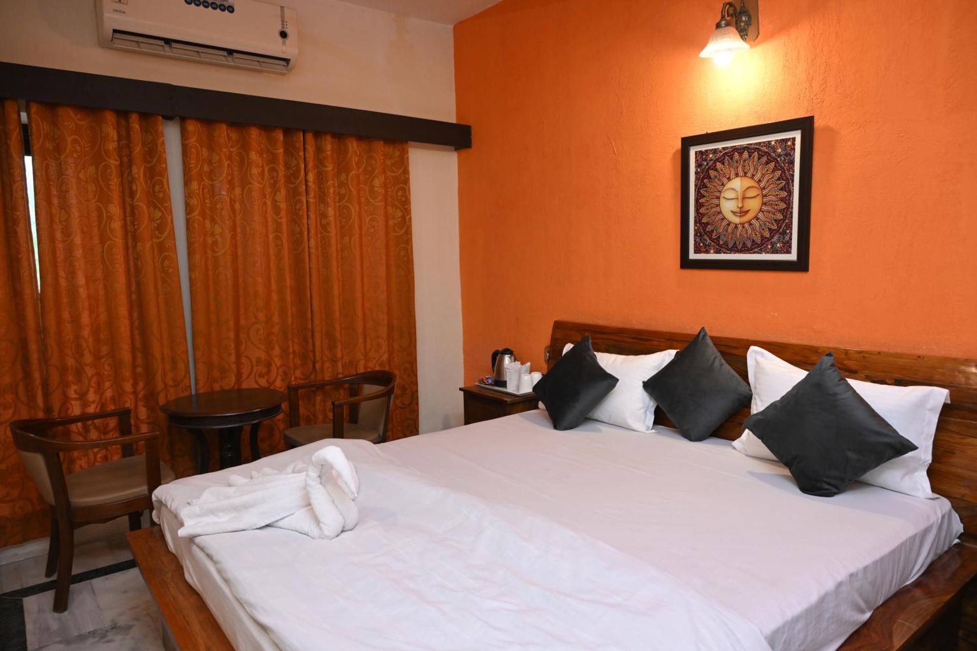 Madpackers Jodhpur Hostel จ๊อดปูร์ ภายนอก รูปภาพ