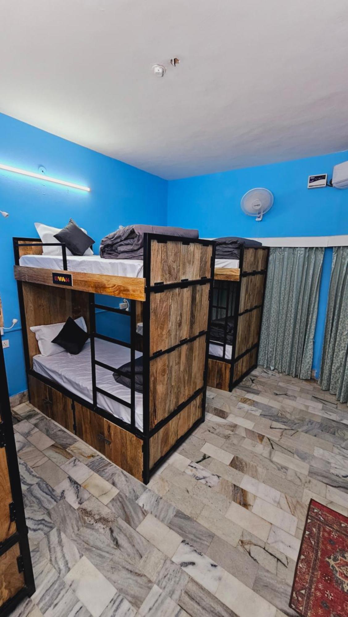Madpackers Jodhpur Hostel จ๊อดปูร์ ภายนอก รูปภาพ