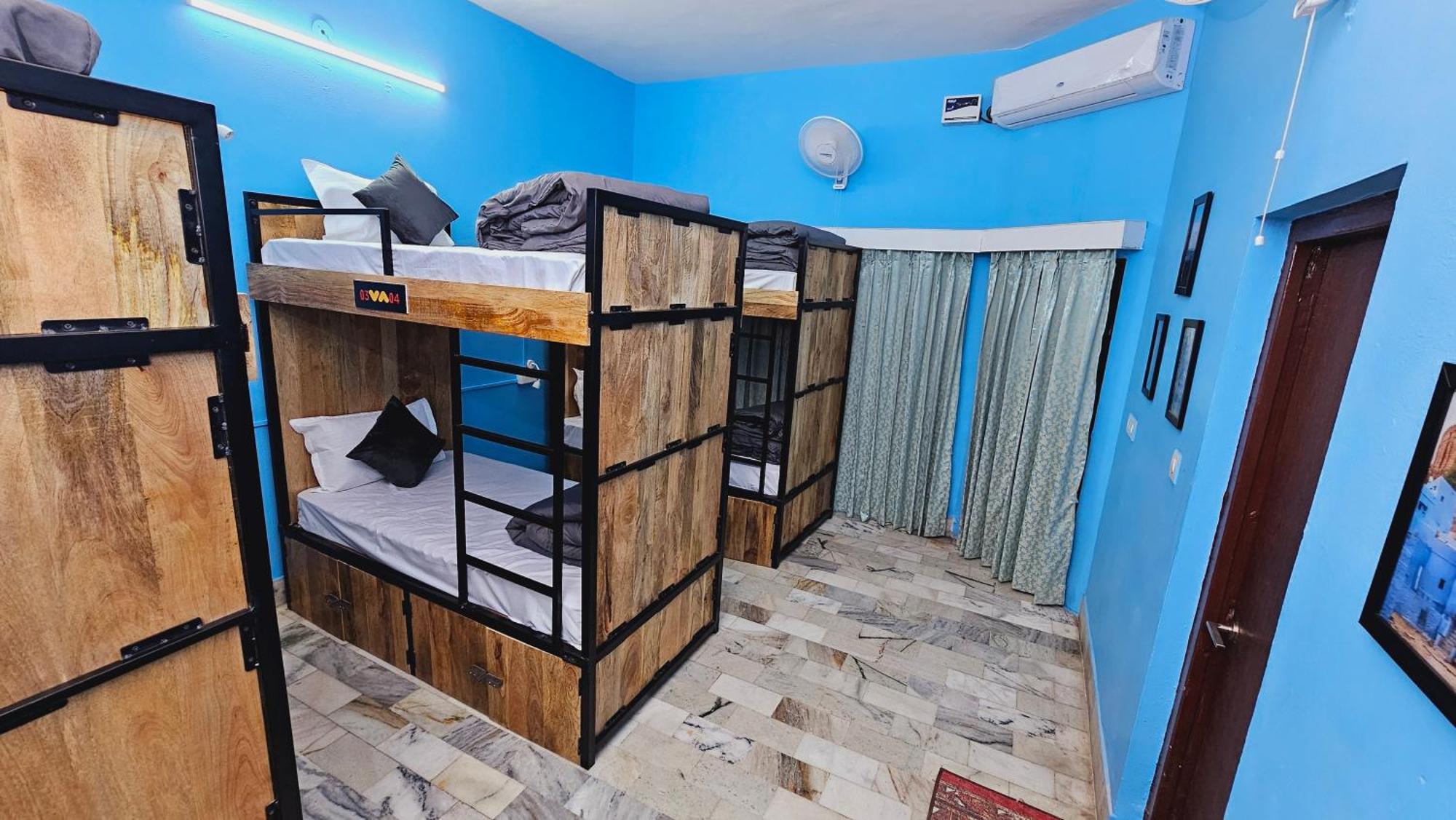 Madpackers Jodhpur Hostel จ๊อดปูร์ ภายนอก รูปภาพ